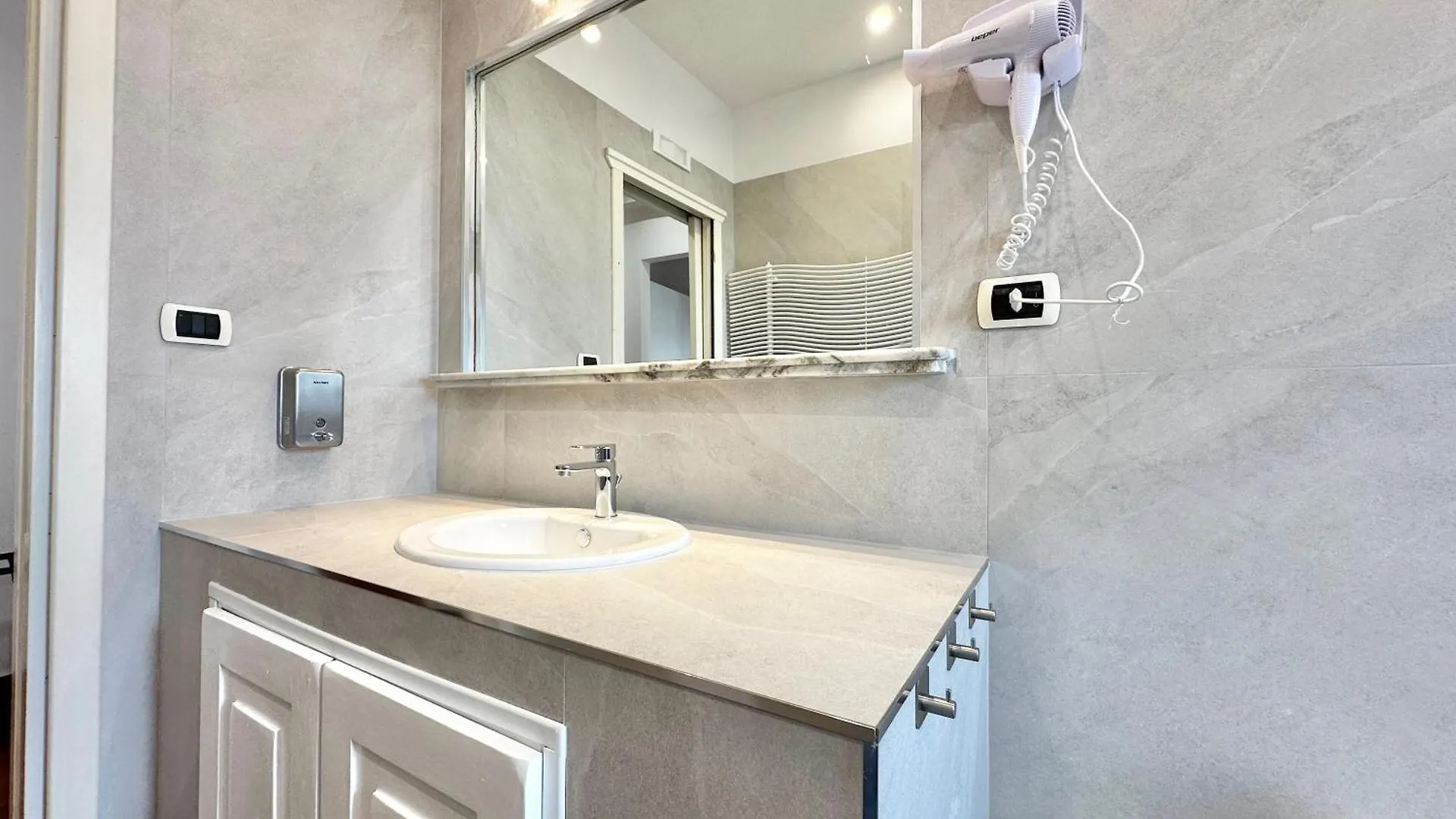 Bed & Breakfast B&B Le Stelle Del Museo Naples Italy